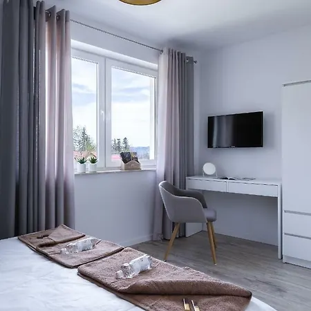 Everysky - Konopnickiej 11