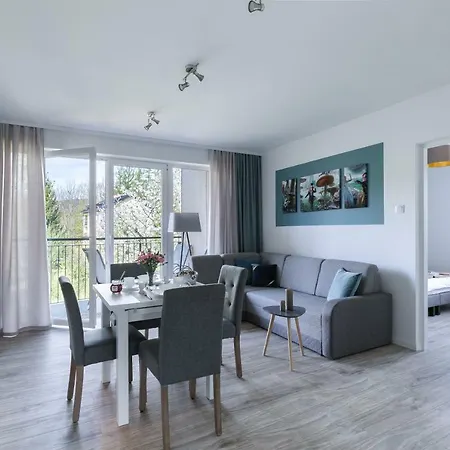 Everysky - Konopnickiej 11 カルパッチ