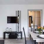 Everysky - Konopnickiej 11 Апартаменты *