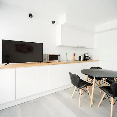 Everysky - Konopnickiej 11